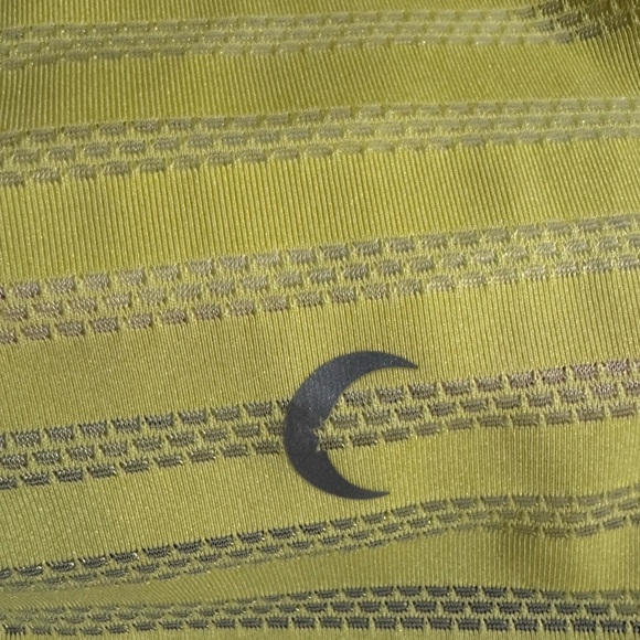 ZYIA Active Nimbus Split Back Athletic Tank Lemon Yellow Size Medium - Picture 6 of 8